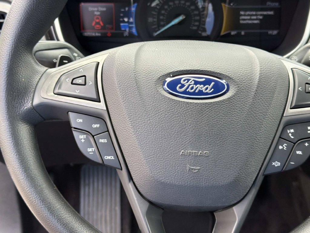 Used 2017 Ford Fusion SE w/ Fusion SE Technology Package FWD image 22