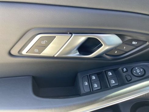 Used 2023 BMW 330e RWD image 24