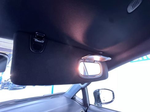 Used 2026 Chrysler Pacifica Select FWD image 36