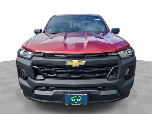 Used 2023 Chevrolet Colorado W/T image 1