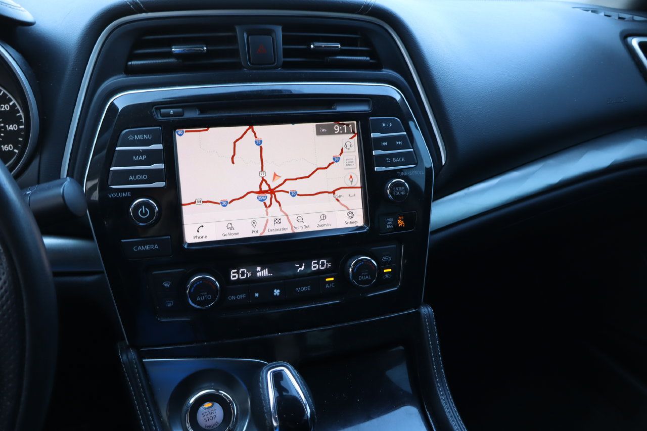 Used 2022 Nissan Maxima SV w/ Floor Mat Group FWD image 6