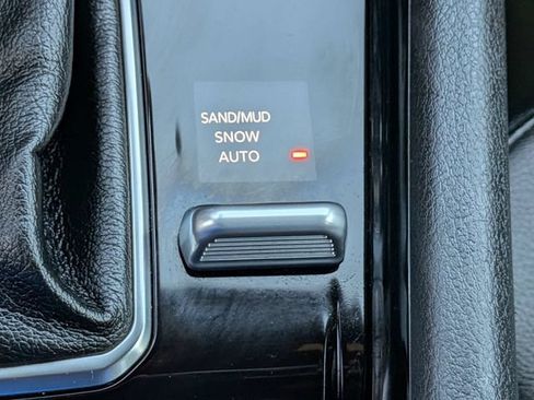 Certified 2024 Jeep Compass Limited AWD/4WD image 23