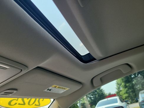 Certified 2025 Honda Accord SE image 22