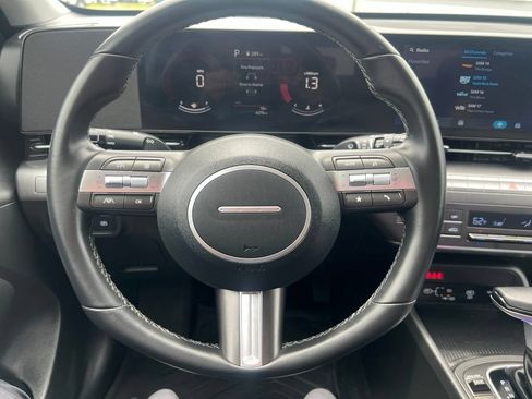 Used 2025 Hyundai Kona SEL AWD/4WD image 52