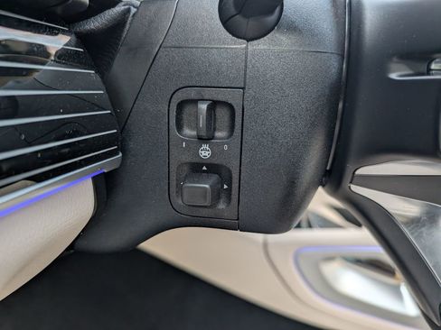 Used 2026 Mercedes-Benz GLS 450 4MATIC image 24