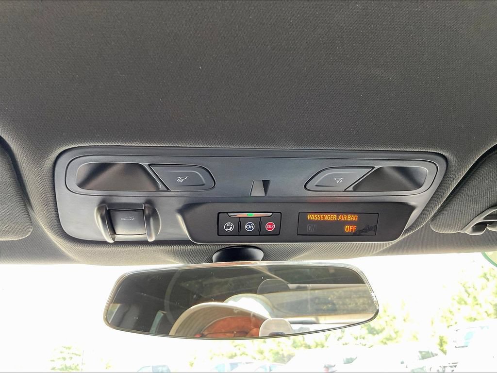 Used 2022 Chevrolet Camaro LT RWD image 16