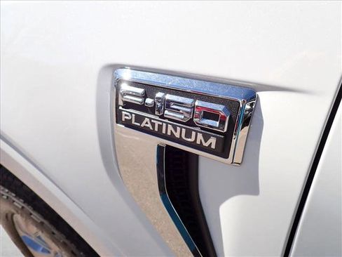 Certified 2022 Ford F150 Platinum w/ Equipment Group 701A High image 8