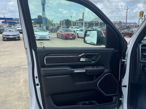 Used 2025 RAM 1500 Laramie AWD/4WD image 8