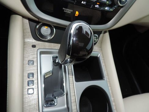 Used 2024 Nissan Murano SL image 24