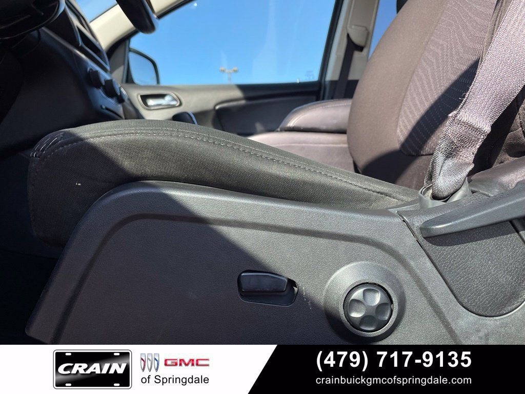 Used 2020 Dodge Journey SE w/ SE Popular Equipment Group FWD image 11