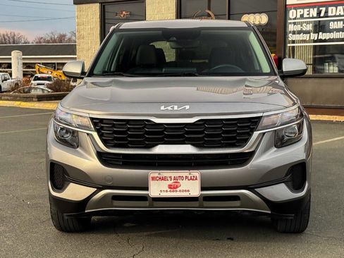 Used 2022 Kia Seltos LX image 9