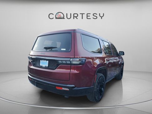 New 2026 Jeep Grand Wagoneer Limited image 4