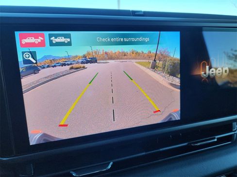 New 2025 Jeep Gladiator Mojave image 16