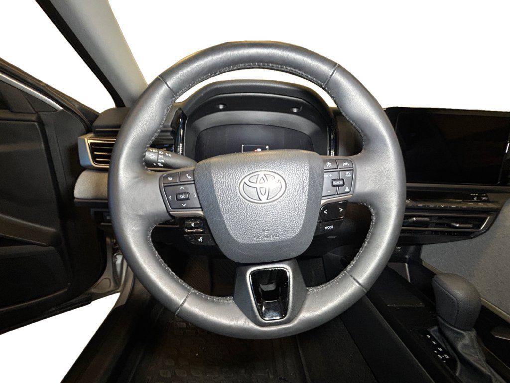 Used 2026 Toyota Camry LE w/ Convenience Package AWD/4WD image 12