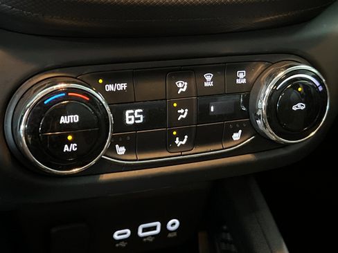 Certified 2021 Chevrolet TrailBlazer LT w/ Convenience Package image 19