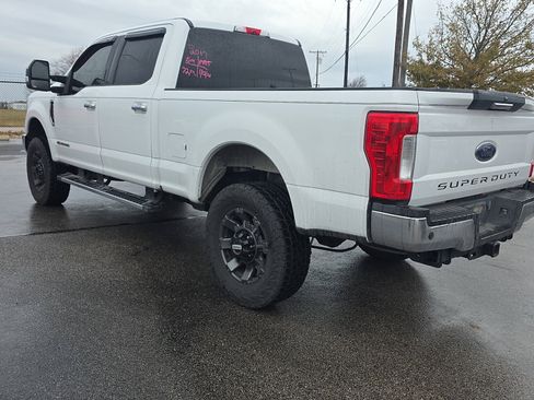 Used 2017 Ford F250 XLT w/ XLT Premium Package image 7