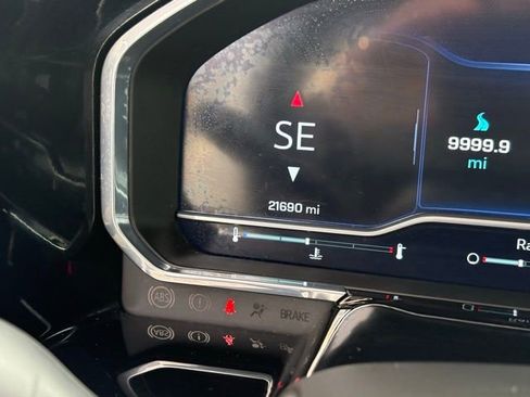 Used 2023 Chevrolet Silverado 1500 RST image 4