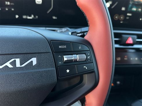 New 2026 Kia Sportage SX image 23