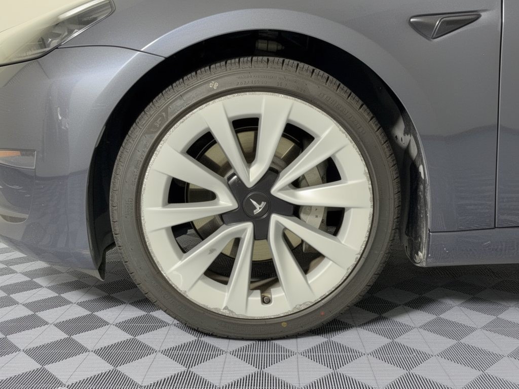 Used 2023 Tesla Model 3 Standard Range RWD image 13
