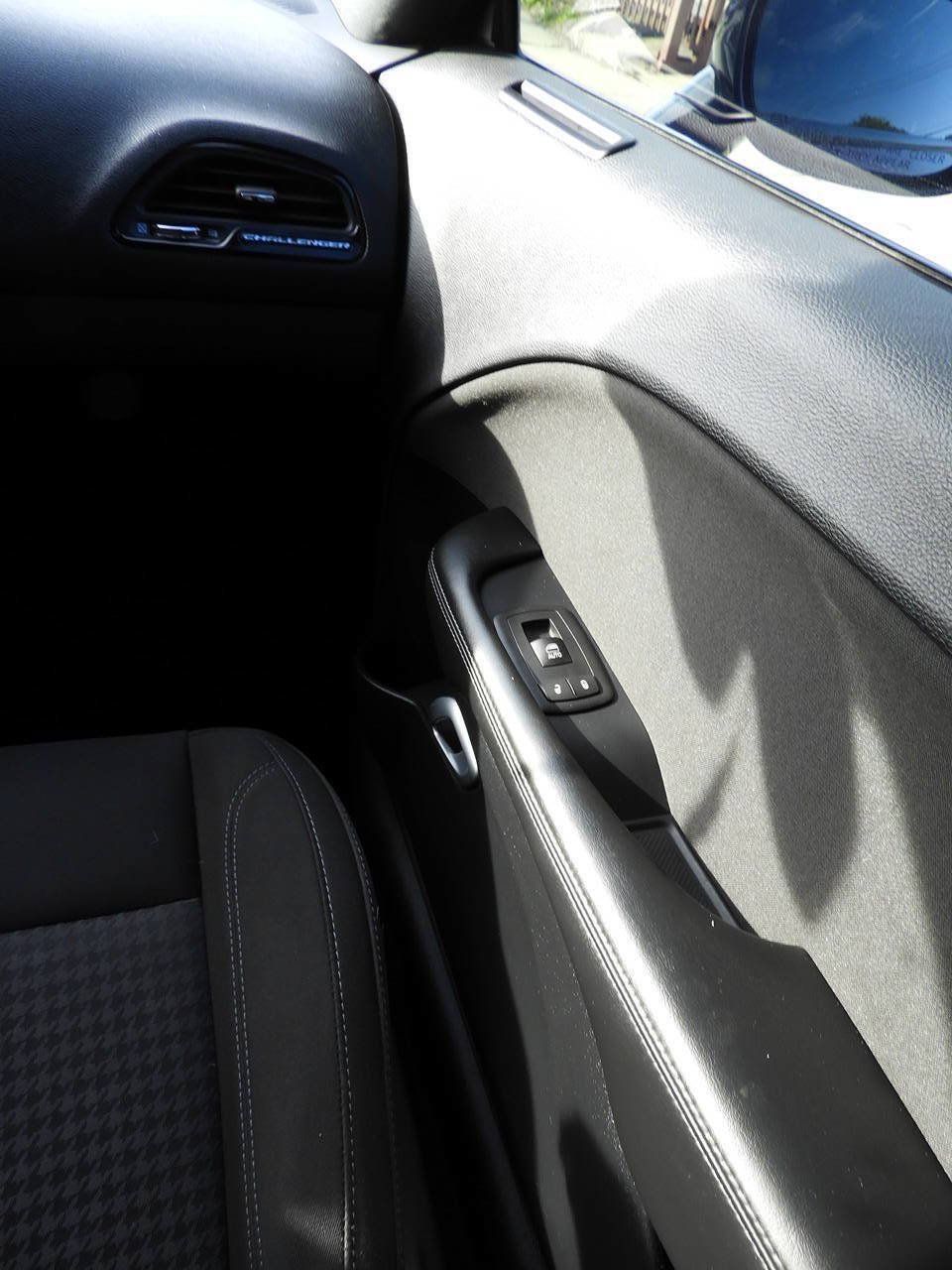 Used 2016 Dodge Challenger R/T w/ Blacktop Package RWD image 26