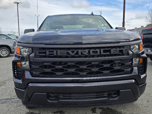 Used 2022 Chevrolet Silverado 1500 Custom AWD/4WD image 3