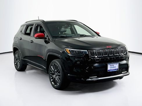 Used 2023 Jeep Compass Limited w/ Elite Group for (Red) Edition AWD/4WD image 3