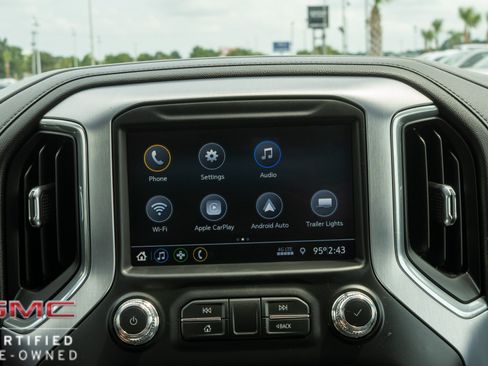 Used 2020 GMC Sierra 1500 Elevation w/ Elevation Value Package AWD/4WD image 17