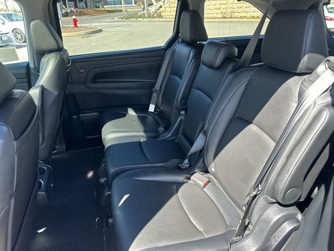 Used 2023 Honda Odyssey Touring image 18