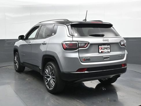 Used 2022 Jeep Compass Limited w/ Elite Group AWD/4WD image 11