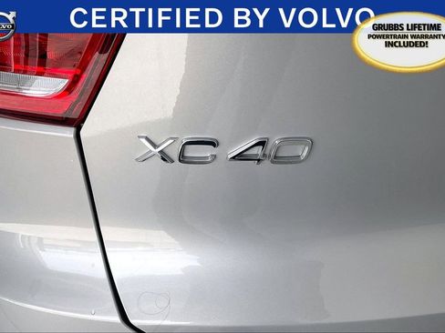 Used 2025 Volvo XC40 B5 Core image 39