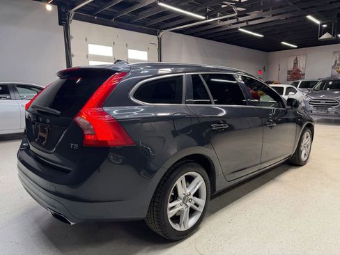 Used 2015 Volvo V60 T5 Premier Plus image 9