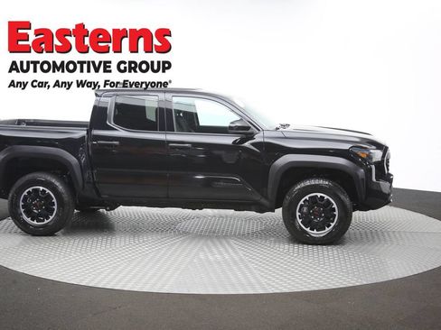 Used 2025 Toyota Tacoma TRD Off-Road AWD/4WD image 44