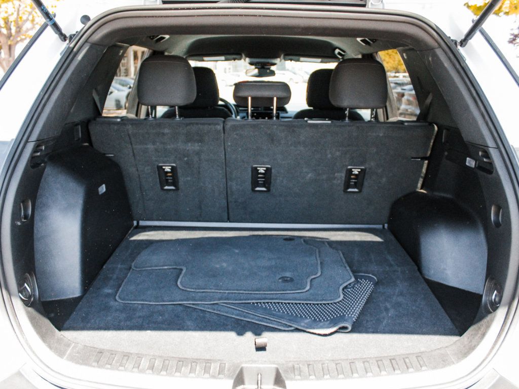 Used 2025 GMC Terrain Elevation AWD/4WD image 23