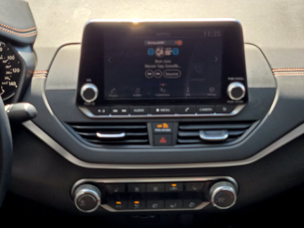 Used 2019 Nissan Altima 2.5 SR w/ SR Premium Package FWD image 18