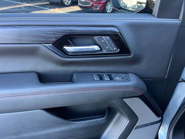 Used 2025 GMC Yukon AT4 Ultimate w/ LPO, Floor Liner Package AWD/4WD image 9