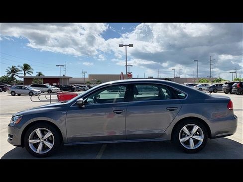 Used 2014 Volkswagen Passat 1.8T Wolfsburg Edition FWD image 8