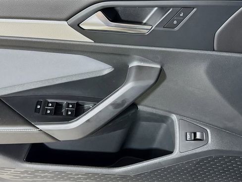 New 2026 Volkswagen Jetta SE image 14