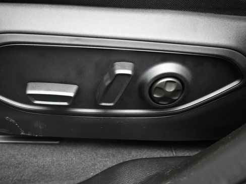 New 2026 Jeep Grand Cherokee Altitude RWD image 33