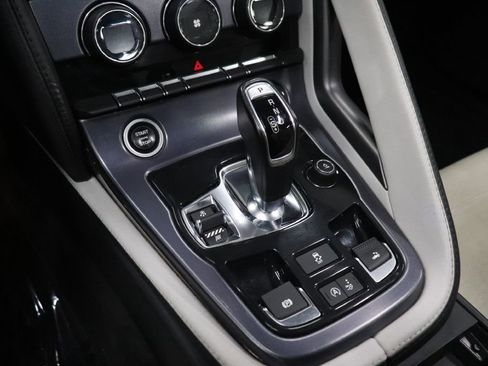 Used 2019 Jaguar F-TYPE Convertible image 30