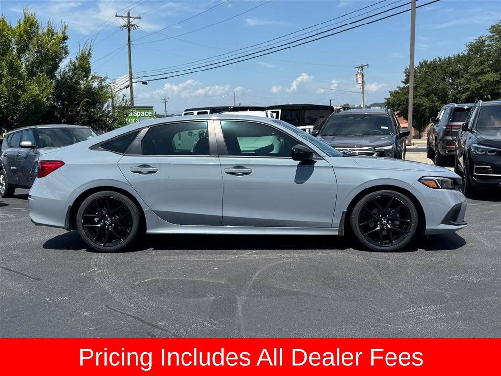 Used 2024 Honda Civic Sport image 2