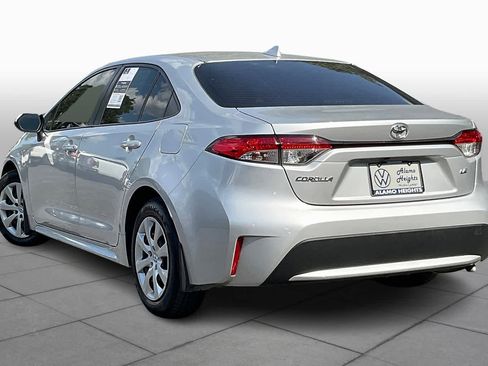 Used 2020 Toyota Corolla LE image 11