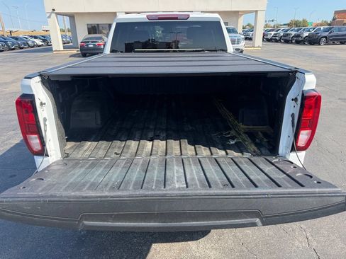 Used 2024 GMC Sierra 1500 Pro w/ Graphite Edition AWD/4WD image 18