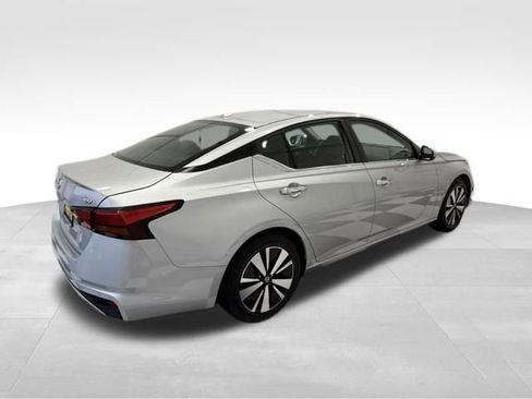 Used 2021 Nissan Altima 2.5 SV image 5