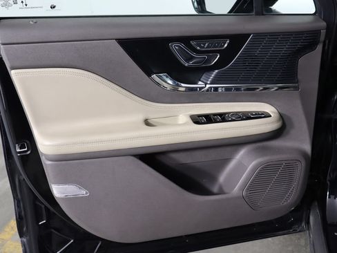 Used 2020 Lincoln Corsair FWD image 19