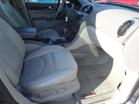 Used 2015 Buick Enclave Leather image 16