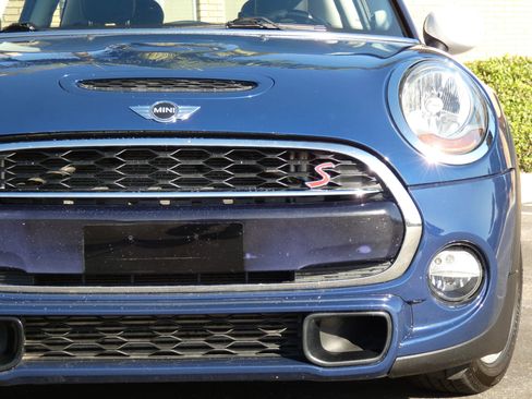 Used 2015 MINI Cooper S image 16