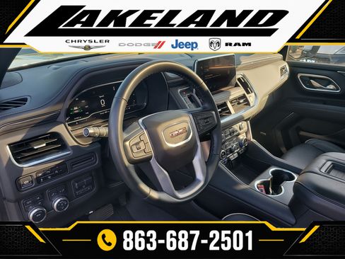 Used 2024 GMC Yukon XL SLT w/ SLT Premium Package AWD/4WD image 21