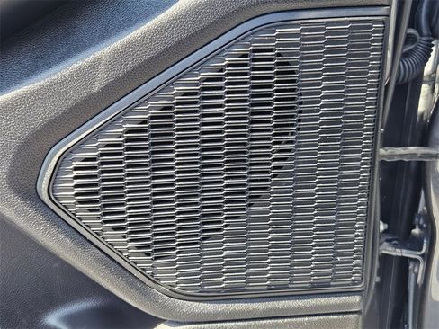 Used 2023 Jeep Grand Cherokee L Laredo image 12