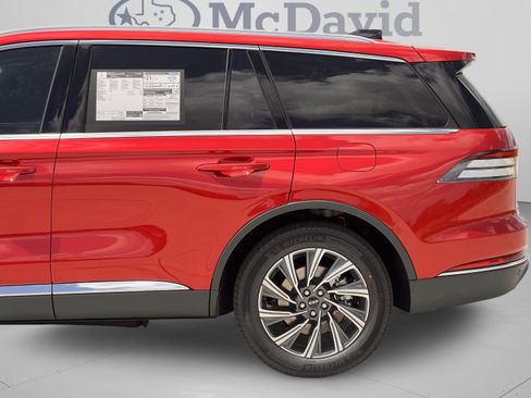 New 2026 Lincoln Aviator 2WD image 32