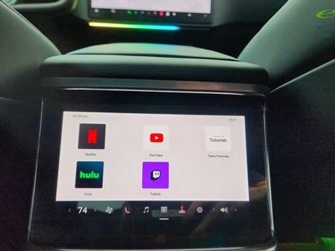 Used 2022 Tesla Model S AWD/4WD image 51